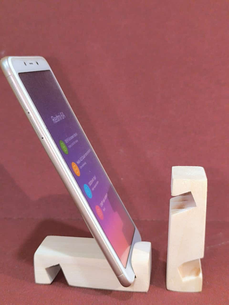 Wooden Mobile Holder Pack of 3 Size